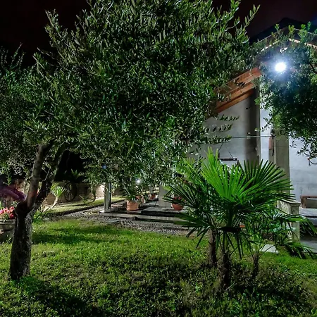 Tatil Evi Vista Monviso *